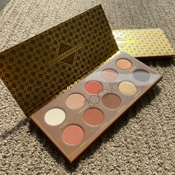 ZOEVA Caramel Melange 10 Colors Eyeshadow Palette - Picture 3 of 9